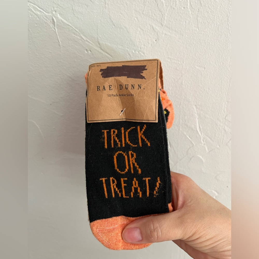 🎃RAE DUNN KIDS HALLOWEEN 10 PACK ANKLE SOCKS M/L - Picture 4 of 4